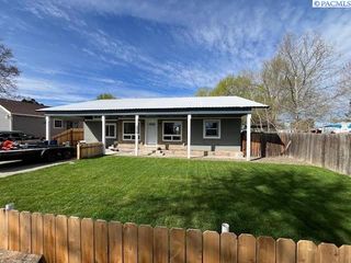 1414 S Fir St., Kennewick, WA 99337