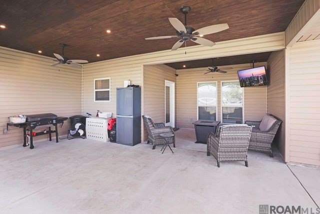 14469 Essen Terrace Dr, Gonzales, LA 70737