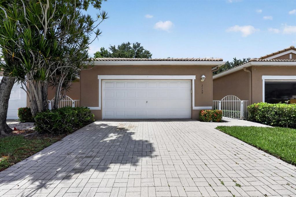 2159 MAN OF WAR, West Palm Beach, FL 33411