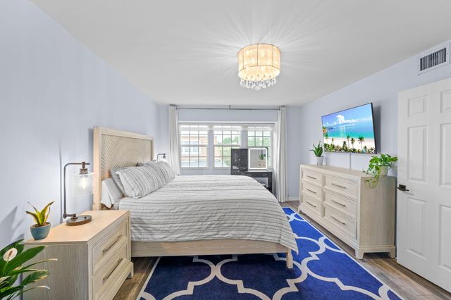 11625 Winchester Drive C, Palm Beach Gardens, FL 33410