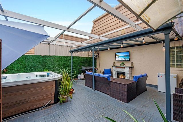 11625 Winchester Drive C, Palm Beach Gardens, FL 33410