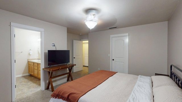 1821 SW I Street, Grants Pass, OR 97526