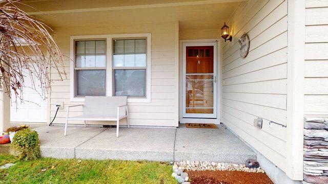 1821 SW I Street, Grants Pass, OR 97526