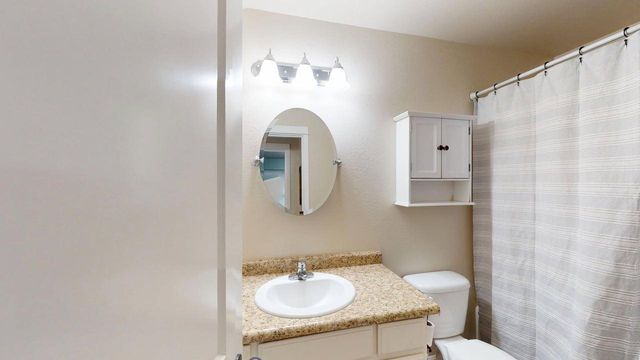 1821 SW I Street, Grants Pass, OR 97526