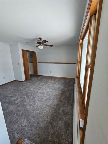 61 Randall Wood Dr, Montague, MA 01351