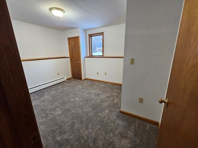 61 Randall Wood Dr, Montague, MA 01351