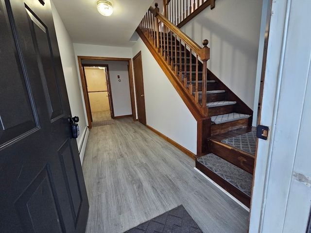 61 Randall Wood Dr, Montague, MA 01351