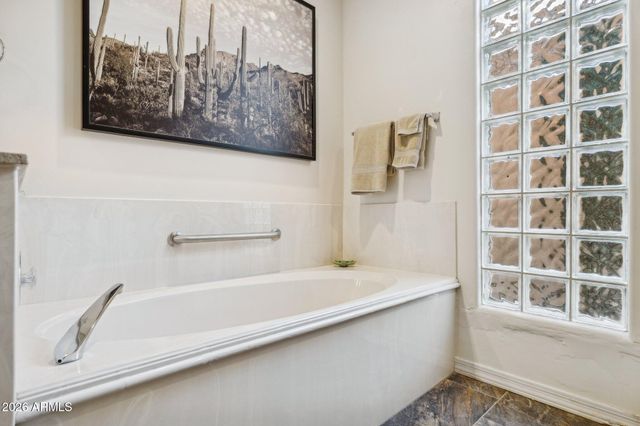 8041 E DEL TORNASOL Drive, Scottsdale, AZ 85258