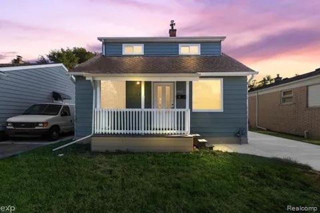 2065 Morris Avenue, Lincoln Park, MI 48146