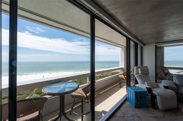5400 OCEAN BOULEVARD 10-02, Sarasota, FL 34242