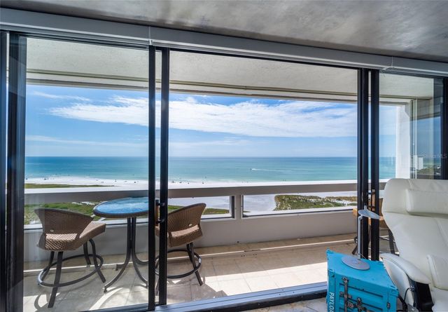 5400 OCEAN BOULEVARD 10-02, Sarasota, FL 34242