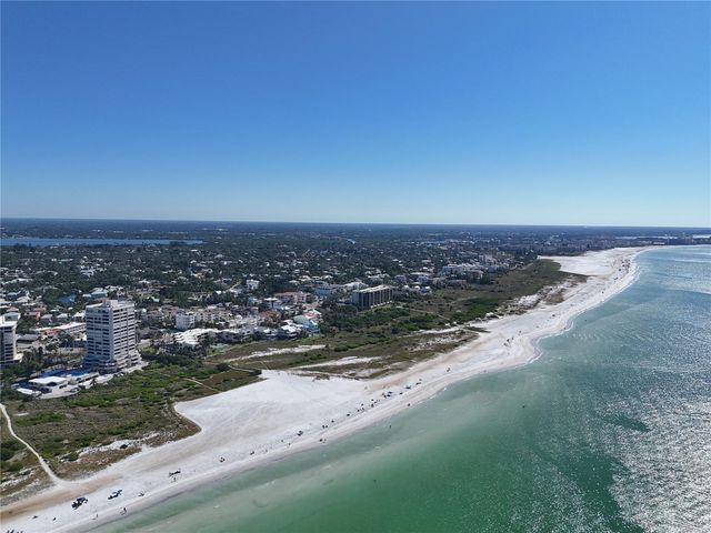 5400 OCEAN BOULEVARD 10-02, Sarasota, FL 34242