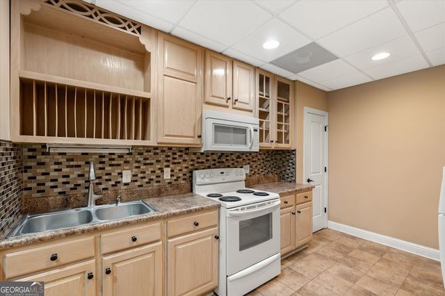 8141 Spruce Court, Villa Rica, GA 30180