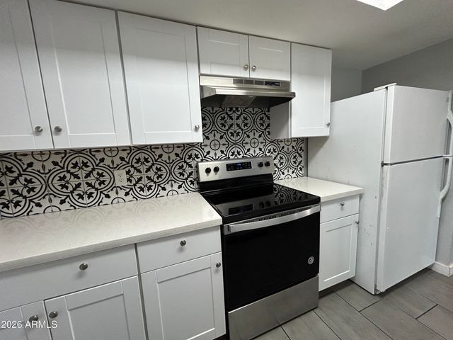 9618 N 5TH Street 1, Phoenix, AZ 85020