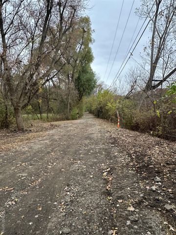 7380 Southfield Drive, Shelby Charter Township, MI 48316