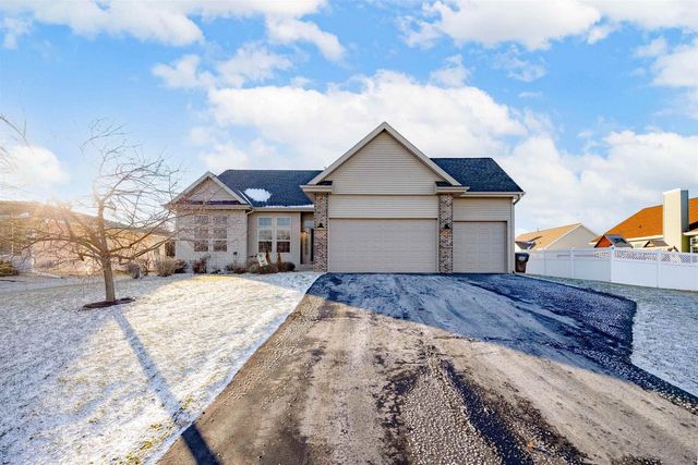 11417 N Erie Drive, Edgerton, WI 53534