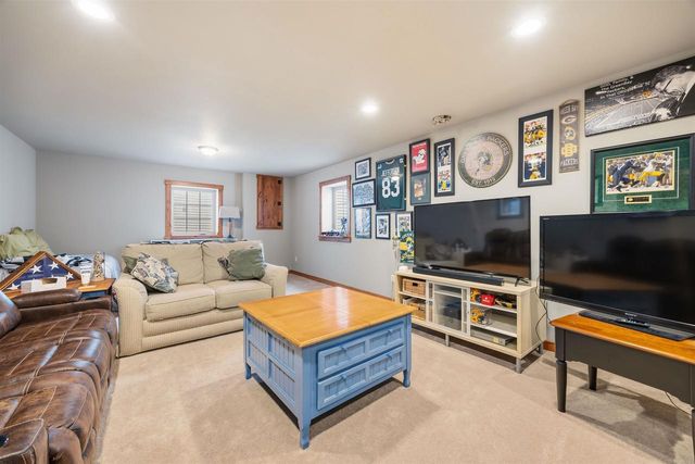 11417 N Erie Drive, Edgerton, WI 53534