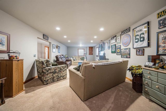 11417 N Erie Drive, Edgerton, WI 53534