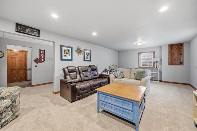 11417 N Erie Drive, Edgerton, WI 53534