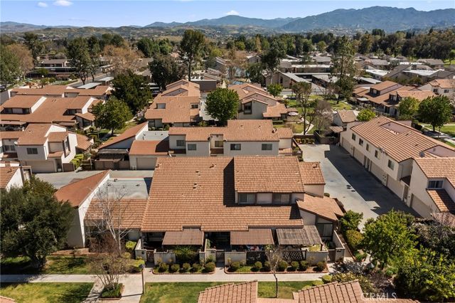 24662 Golfview Drive, Valencia, CA 91355