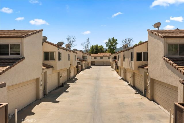 24662 Golfview Drive, Valencia, CA 91355