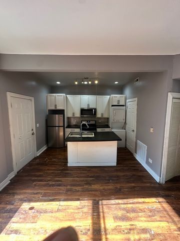 6506 S Saint Lawrence Avenue, Chicago, IL 60637