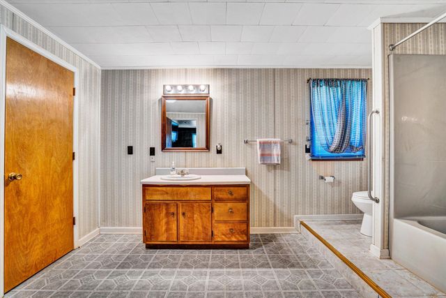 75 ACORN RD, Rocky Mount, VA 24151