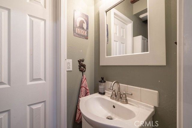 42788 Monterey, Big Bear Lake, CA 92315