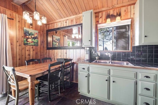 42788 Monterey, Big Bear Lake, CA 92315