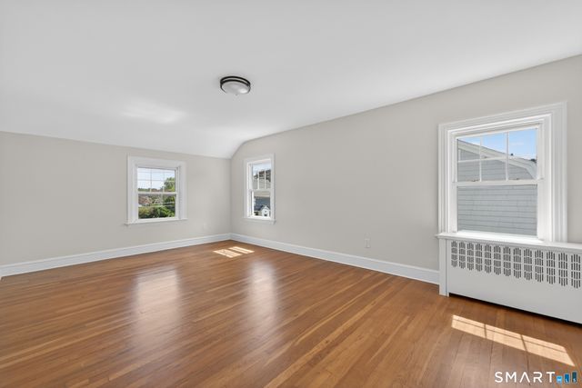55 Woodlawn Road, New London, CT 06320
