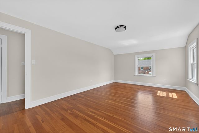 55 Woodlawn Road, New London, CT 06320