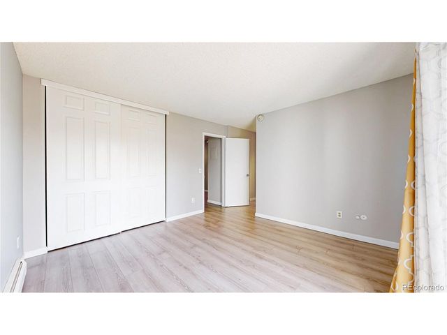 5770 E Warren Ave 213, Denver, CO 80222