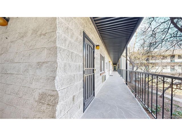 5770 E Warren Ave 213, Denver, CO 80222