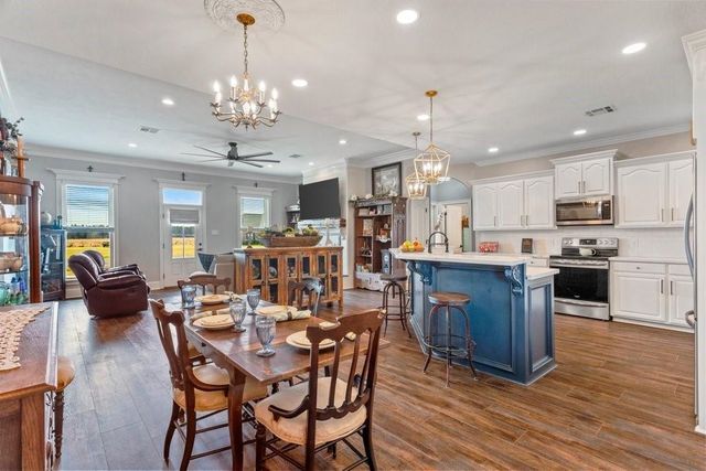 6027 Ava Lane, Iowa, LA 70647