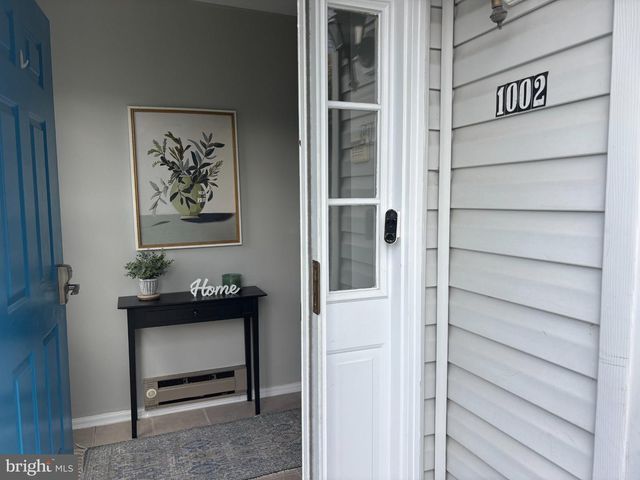 1002 SQUIRREL RD, Marlton, NJ 08053