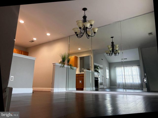 1002 SQUIRREL RD, Marlton, NJ 08053