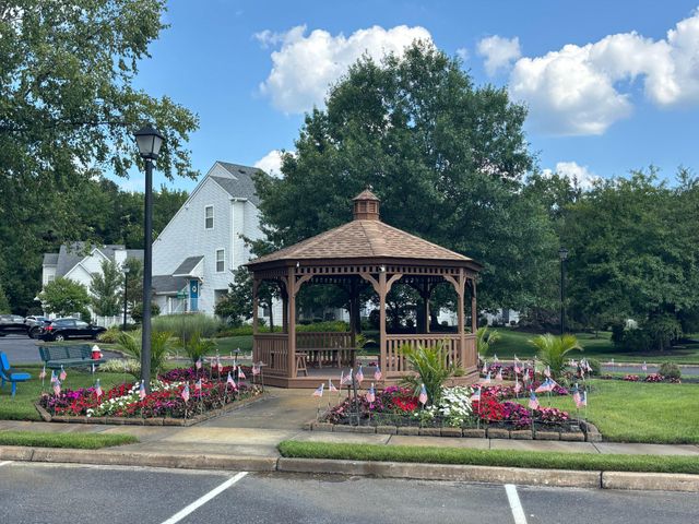 1002 SQUIRREL RD, Marlton, NJ 08053