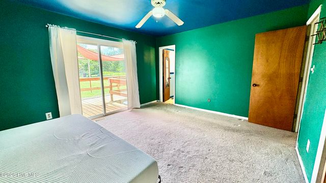 32 Arrowhead Drive, Hubert, NC 28539