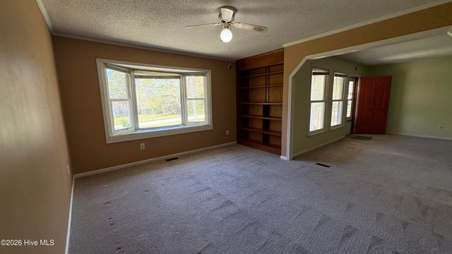 32 Arrowhead Drive, Hubert, NC 28539