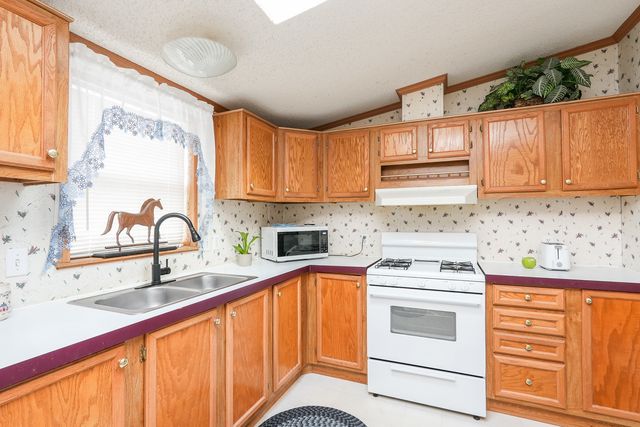 1151 Ash Court, Manteno, IL 60950