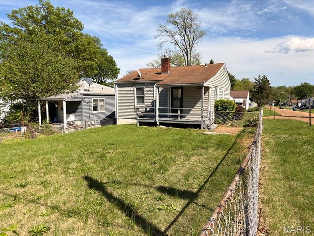 5601 Leverette Avenue, Jennings, MO 63136