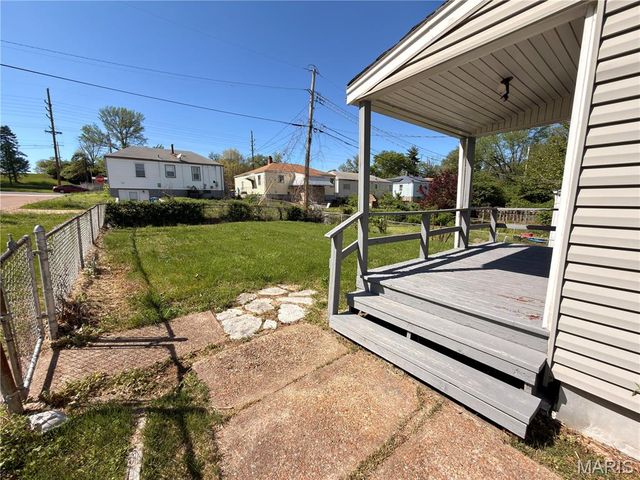 5601 Leverette Avenue, Jennings, MO 63136