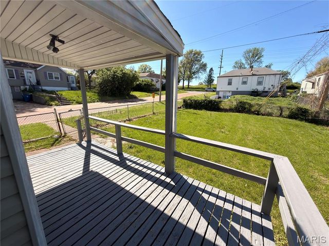 5601 Leverette Avenue, Jennings, MO 63136