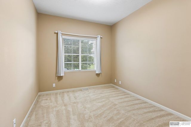 10710 S 26th Street, Bellevue, NE 68123