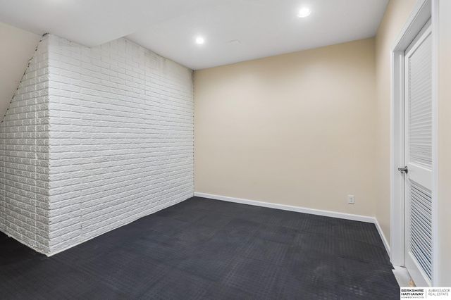 10710 S 26th Street, Bellevue, NE 68123