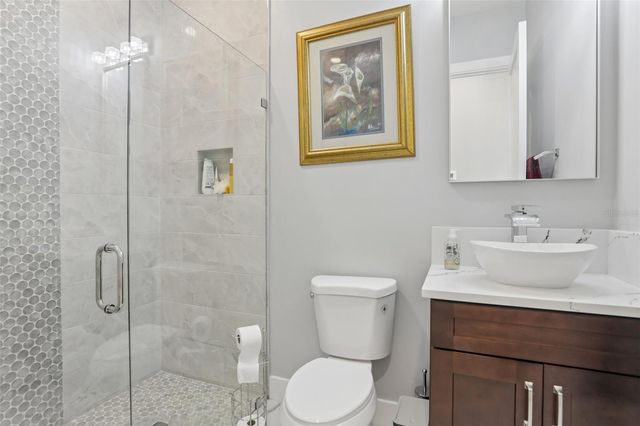 7210 N AMOS AVENUE, Tampa, FL 33614