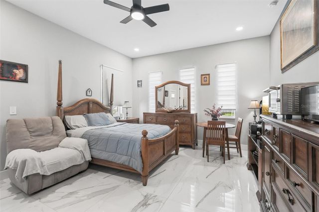 7210 N AMOS AVENUE, Tampa, FL 33614