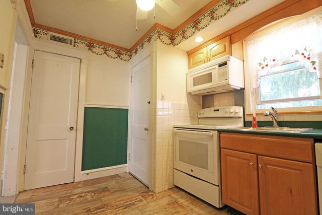 1224 PROSPECT AVE, Prospect Park, PA 19076
