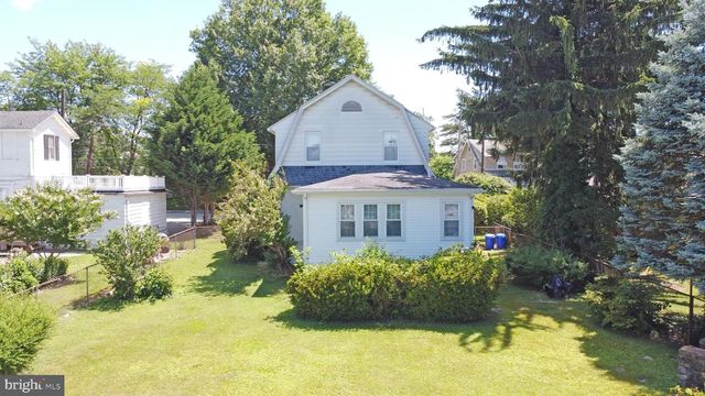 1224 PROSPECT AVE, Prospect Park, PA 19076