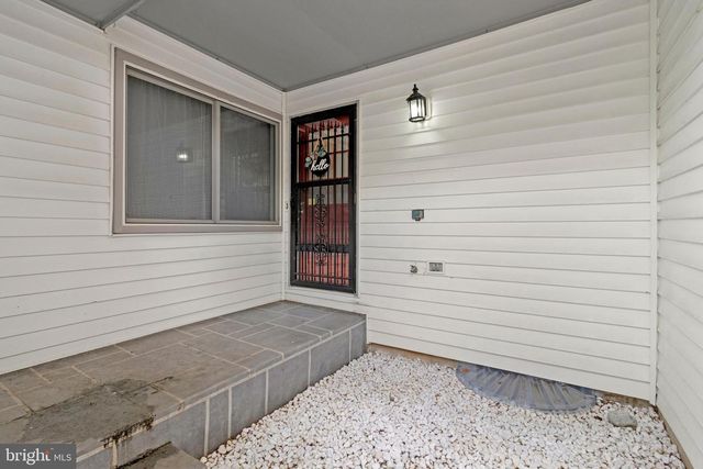 5804 CANVASBACK RD, Burke, VA 22015